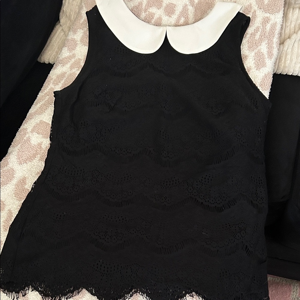 International Concepts Black Lace Sleeveless Top with White Collar